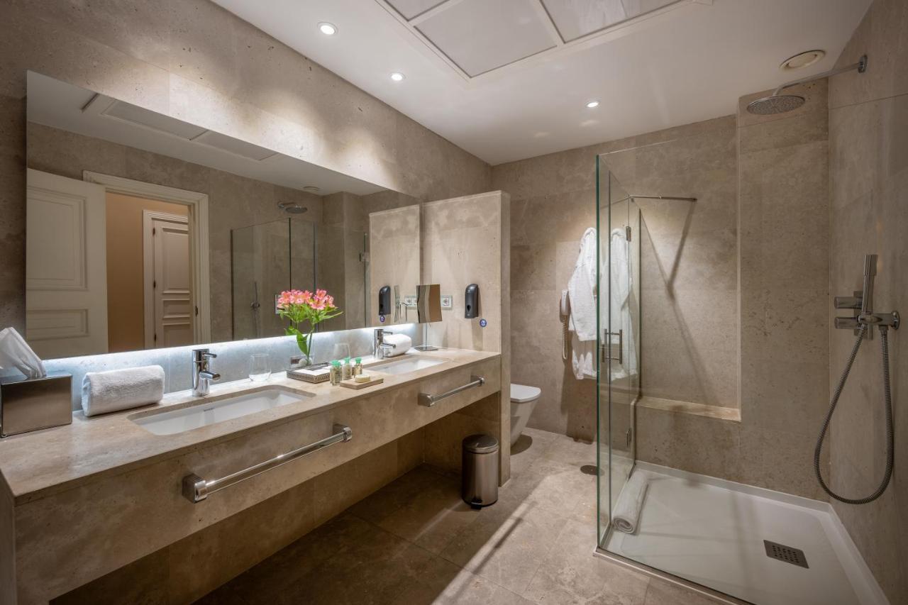Hotel Rector ซาลามังกา ภายนอก รูปภาพ Bathroom