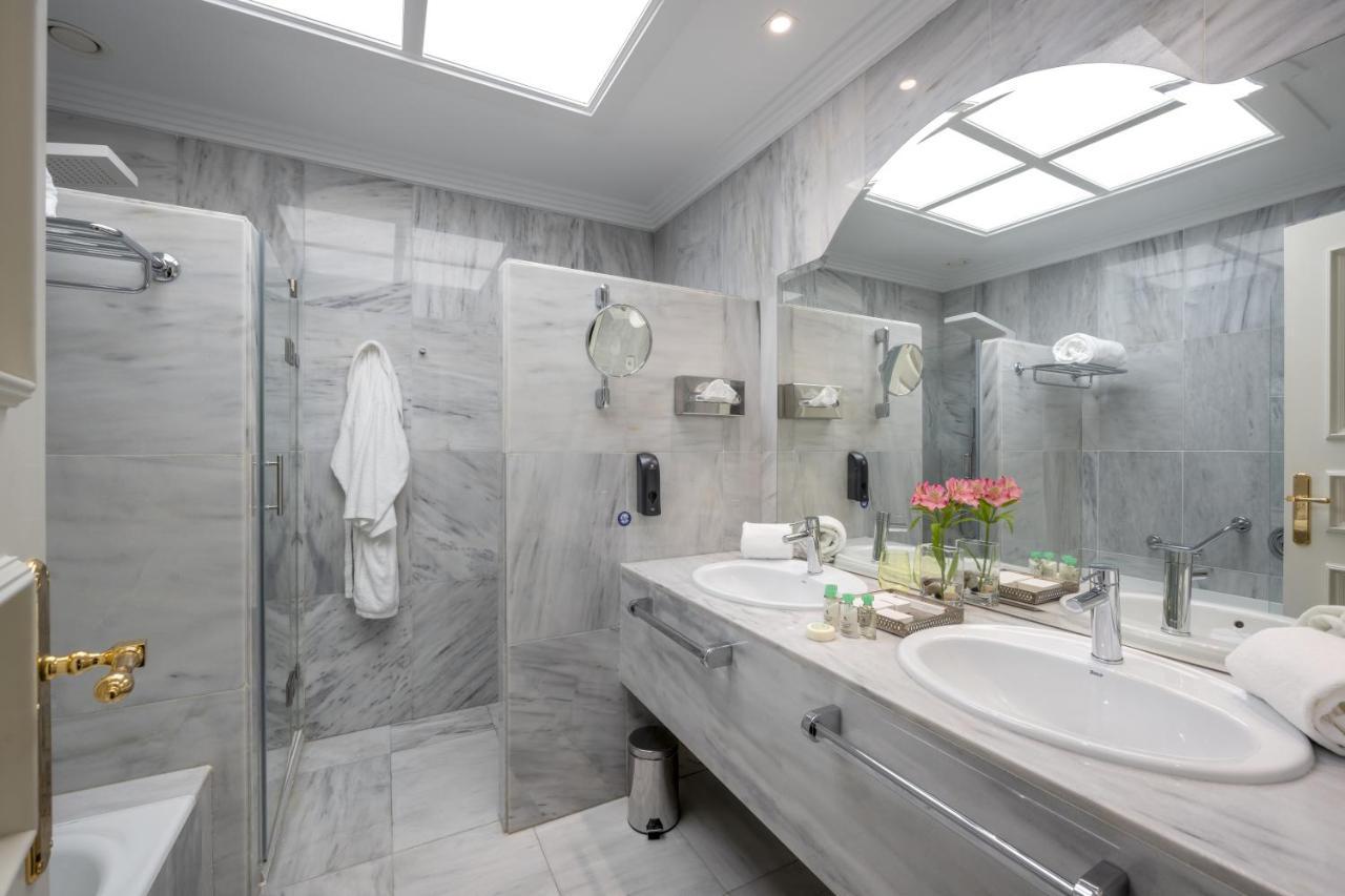 Hotel Rector ซาลามังกา ภายนอก รูปภาพ Bathroom