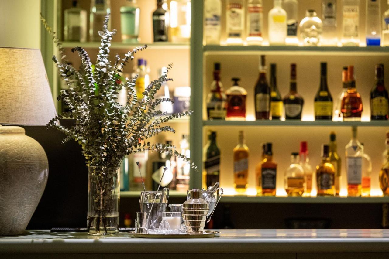 Hotel Rector ซาลามังกา ภายนอก รูปภาพ The bar at the hotel