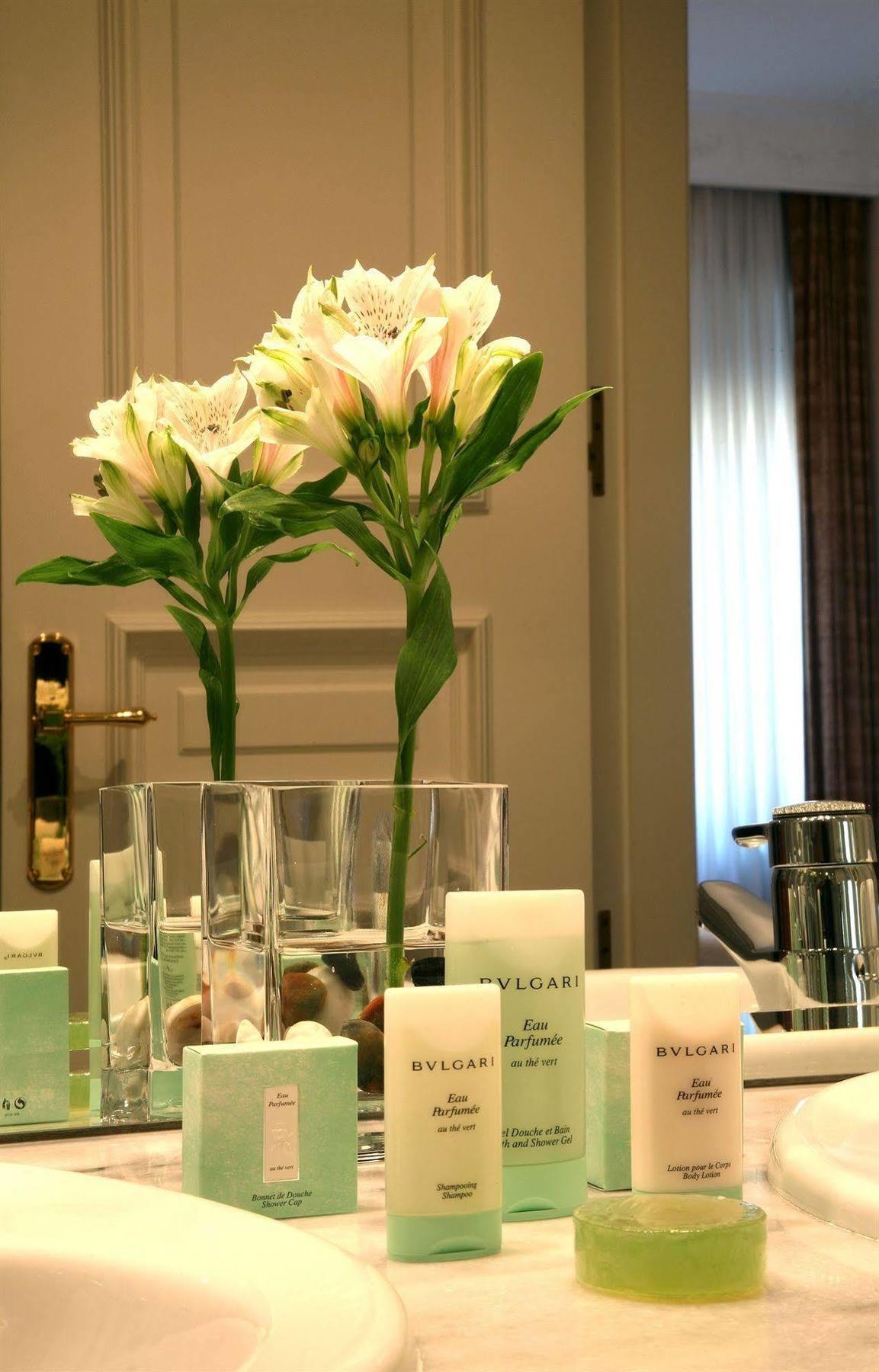 Hotel Rector ซาลามังกา ภายนอก รูปภาพ A Bulgari toiletries set