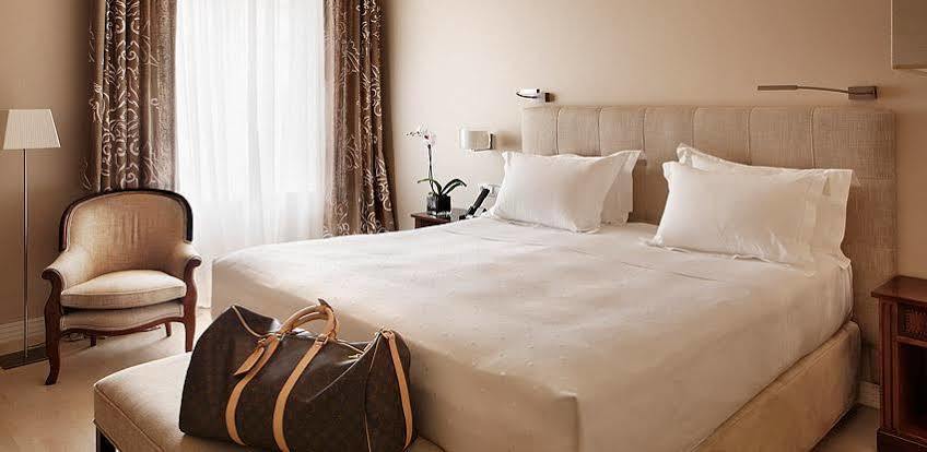 Hotel Rector ซาลามังกา ภายนอก รูปภาพ A hotel room